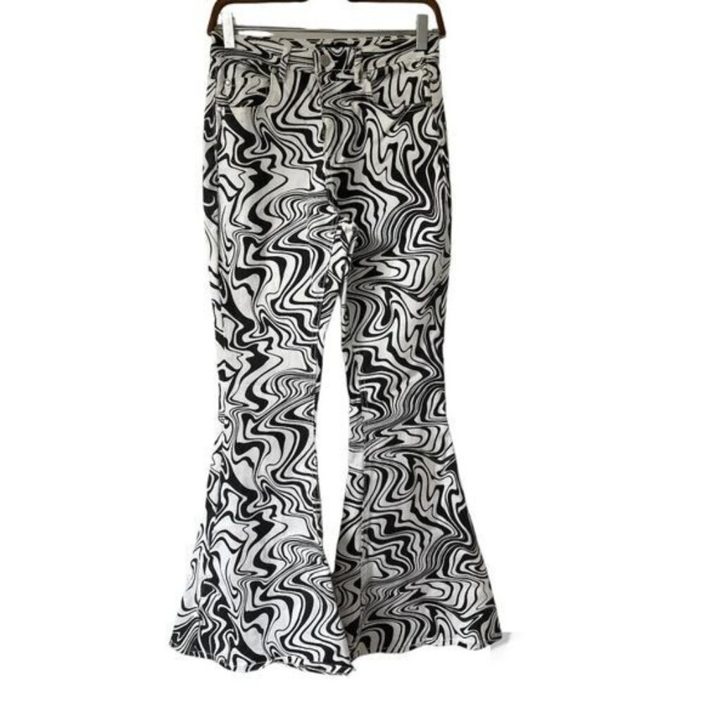 Versona Get Groovy Extreme Flare Jeans Womens Size 4 Black White Retro Print NWO - Picture 3 of 7